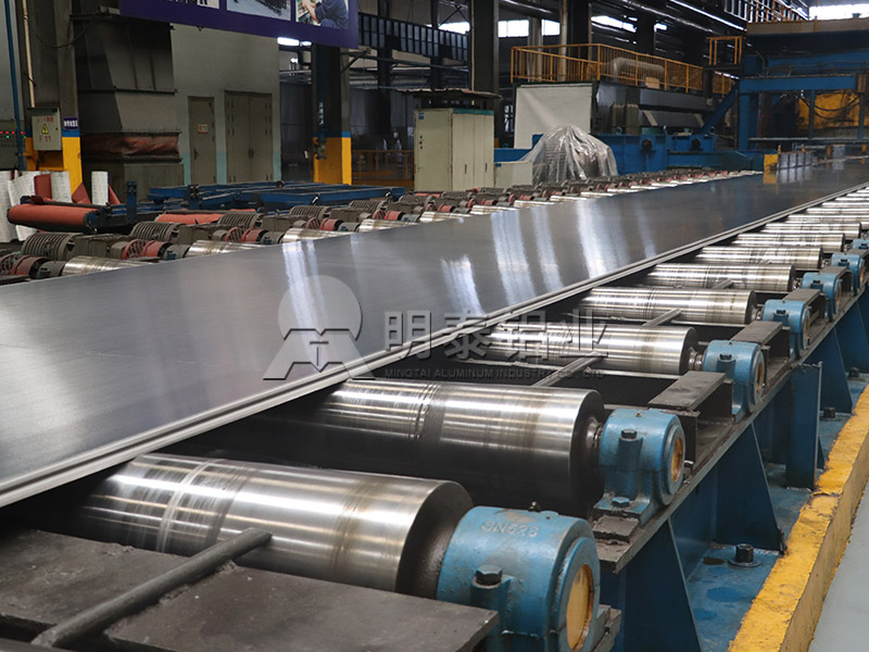 5052鋁板卷帶供應(yīng)！尺寸精度高，質(zhì)量穩(wěn)定發(fā)貨快